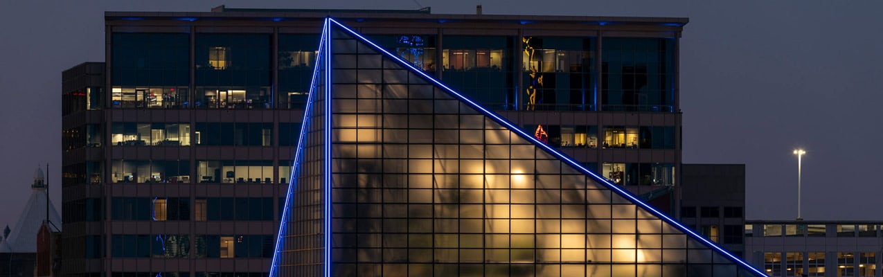 The bird friendly glass pyramid of the National Aquarium at night
